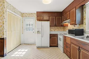 1240 Castlegate Ct, Winston-Salem, NC 27103 - Photo 20