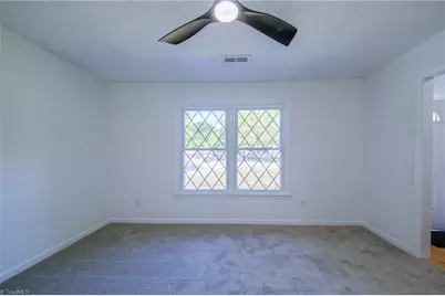 1674 Village Place, Winston-Salem, NC 27127 - Photo 10