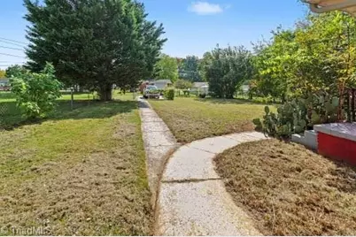 1320 E Cone Boulevard, Greensboro, NC 27405 - Photo 14