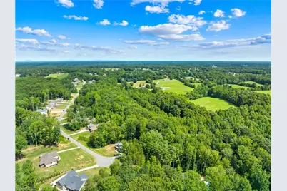 1099 Kapstone Crossing, Lexington, NC 27295 - Photo 16