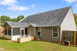 3 Chadbrook Ct, Greensboro, NC 27405 - Photo 32