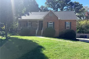 374 Lucinda Ln, Kernersville, NC 27284 - Photo 2