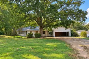 507 Pineywood Rd, Thomasville, NC 27360 - Photo 1