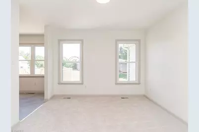 305 Lorraine Drive, Winston-Salem, NC 27107 - Photo 12