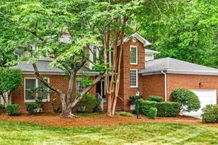 709 Bruton Pl, Greensboro, NC 27410 - Photo 2
