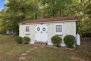 5498 Covered Bridge Rd, Trinity, NC 27370 - Photo 32