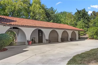 1900 La Vista Drive, High Point, NC 27265 - Photo 10