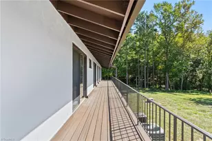 1900 La Vista Dr, High Point, NC 27265 - Photo 22
