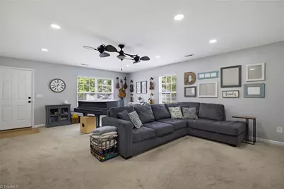 2095 Ardmore Court, Winston-Salem, NC 27127 - Photo 8