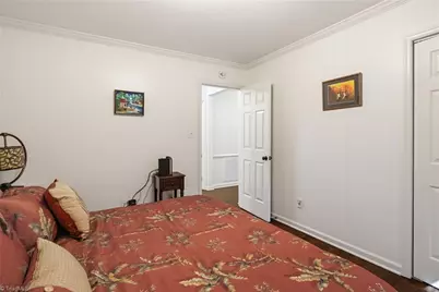 24 Collwood Court, Greensboro, NC 27409 - Photo 20