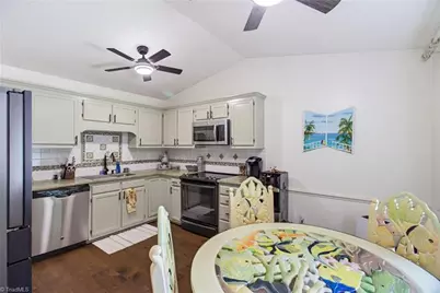 24 Collwood Court, Greensboro, NC 27409 - Photo 10