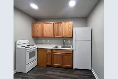 2605 Textile Drive, Greensboro, NC 27405 - Photo 8