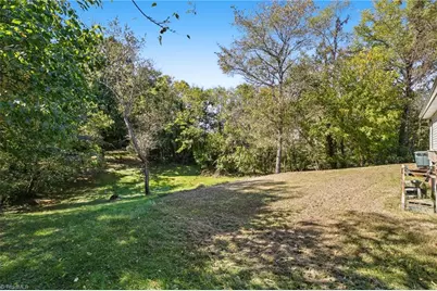 537 Washburn Avenue, Eden, NC 27288 - Photo 30