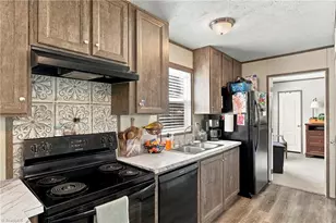 10444 Park Springs Rd, Ruffin, NC 27326 - Photo 12