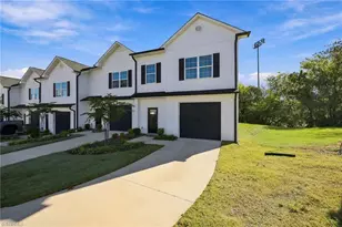 616 Pompano Dr, Greensboro, NC 27410 - Photo 24