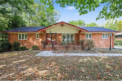 12 Lodge Drive, Thomasville, NC 27360 - Photo 2