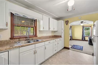 4926 Nc Highway 89 E, Walnut Cove, NC 27052 - Photo 6