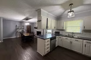 136 Dublin Dr, Winston-Salem, NC 27107 - Photo 6
