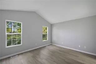 641 Glenbrook Dr, Winston-Salem, NC 27101 - Photo 14
