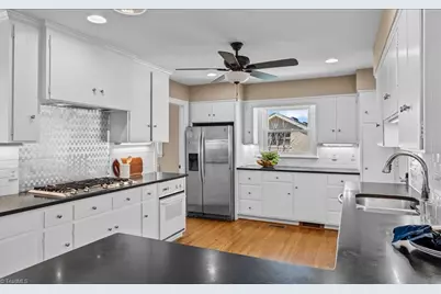 2202 Marston Road, Greensboro, NC 27408 - Photo 14