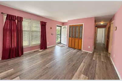 5707 Antietam Drive, Winston-Salem, NC 27106 - Photo 2