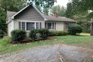 29 Robinhood Cir, Winston-Salem, NC 27106 - Photo 1