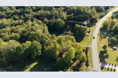 3921 S Nc Highway 8, Walnut Cove, NC 27052 - Photo 34