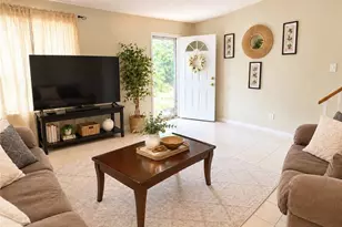 5703 Bramblegate Rd, Greensboro, NC 27409 - Photo 2
