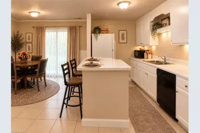 5703 Bramblegate Road #B, Greensboro, NC 27409 - Photo 6