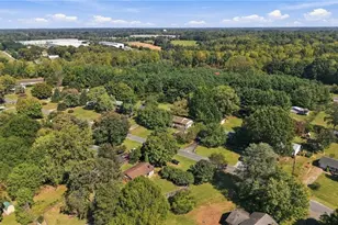 3215 Meadow Ln, Winston-Salem, NC 27107 - Photo 36