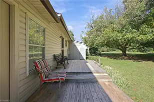 3215 Meadow Ln, Winston-Salem, NC 27107 - Photo 22