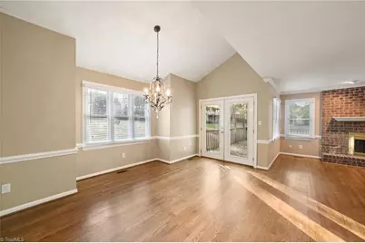 4564 Fernhaven Circle, Winston-Salem, NC 27104 - Photo 10