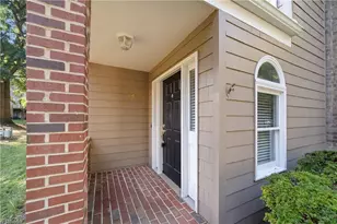 4564 Fernhaven Cir, Winston-Salem, NC 27104 - Photo 6