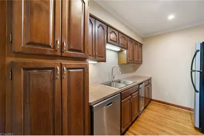 4564 Fernhaven Circle, Winston-Salem, NC 27104 - Photo 18