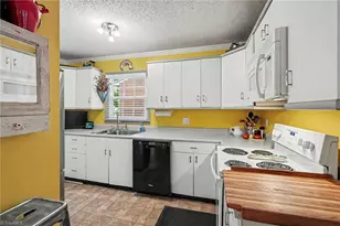2336 Kaywood Ln, Winston-Salem, NC 27103 - Photo 10