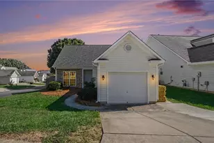 4401 River Forest Ln, Greensboro, NC 27409 - Photo 20
