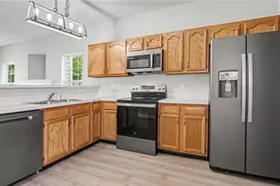 4401 River Forest Ln, Greensboro, NC 27409 - Photo 6