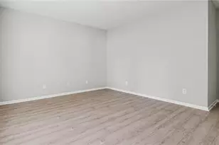 4401 River Forest Ln, Greensboro, NC 27409 - Photo 10