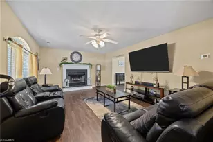 6156 Brinkley Park Dr, Belews Creek, NC 27009 - Photo 6