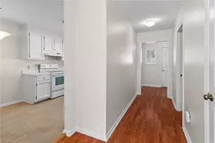 120 Greenbriar St, Mount Airy, NC 27030 - Photo 4