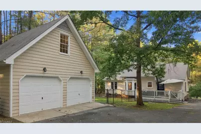 2809 Stageline Drive, Raleigh, NC 27603 - Photo 2