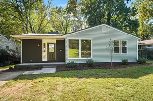 2511 Woodview Dr, Greensboro, NC 27408 - Photo 2