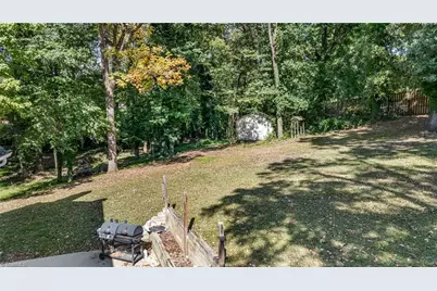 802 Kingston Drive, High Point, NC 27262 - Photo 8