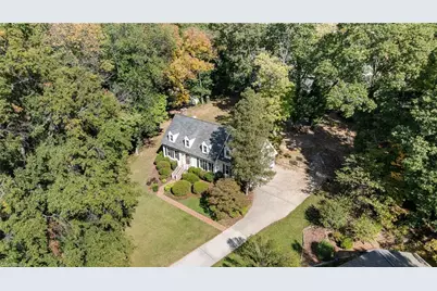 802 Kingston Drive, High Point, NC 27262 - Photo 12