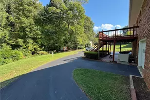 5721 Nylon Dr, Winston-Salem, NC 27105 - Photo 12