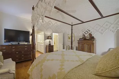 3803 Chiswell Court, Greensboro, NC 27410 - Photo 18