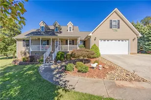 3139 Clear Ridge Dr, Trinity, NC 27370 - Photo 1