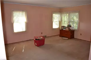 208 Hillcrest Dr, Madison, NC 27025 - Photo 30