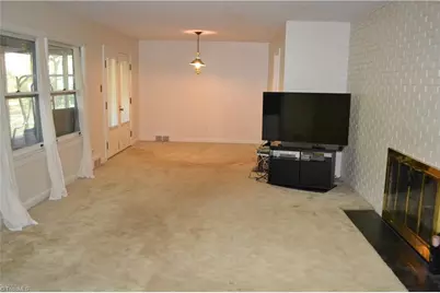 208 Hillcrest Drive, Madison, NC 27025 - Photo 20