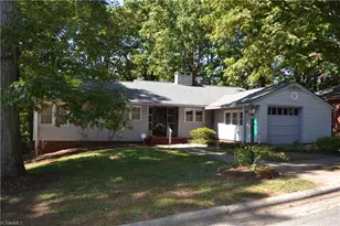 208 Hillcrest Dr, Madison, NC 27025 - Photo 1